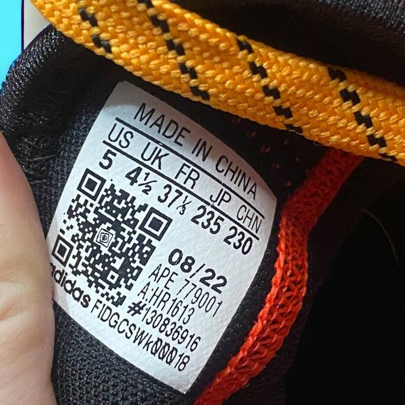 Adidas x Disney Mr. Incredible NWT Dame 8 Red Yellow Basketball Sneakers 5Y - Picture 8 of 15